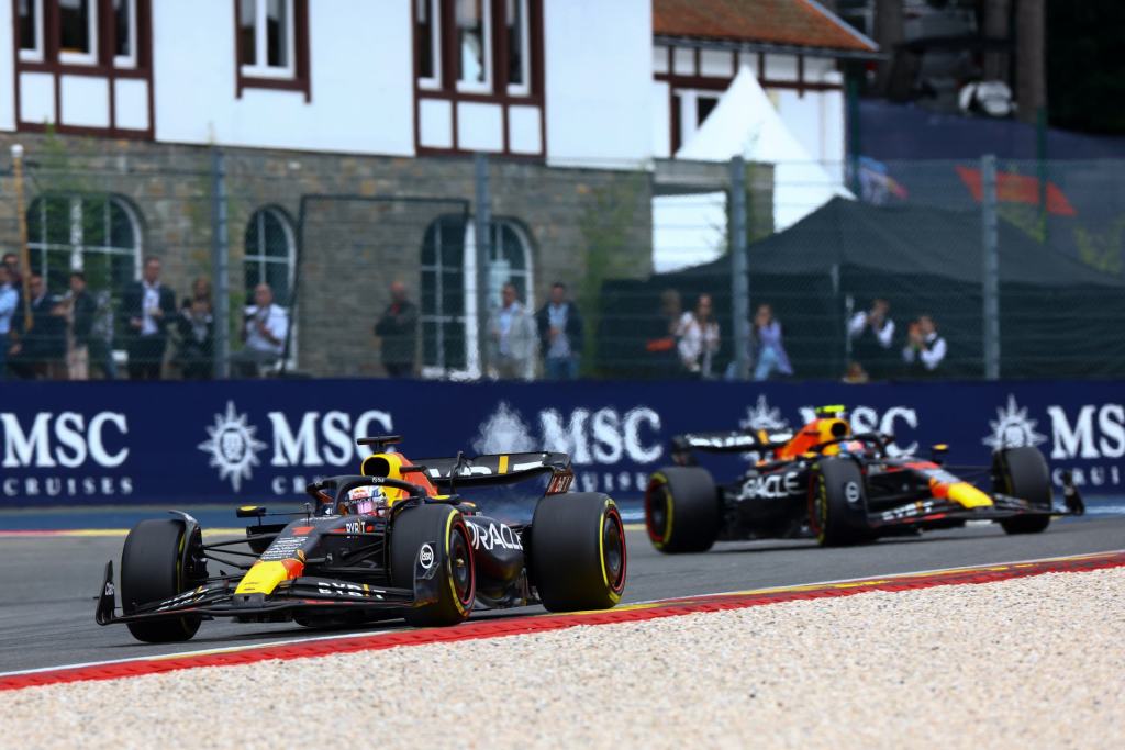 Red Bull exalta “1ª metade de cair o queixo” em 2023 e promete “manter desempenho”