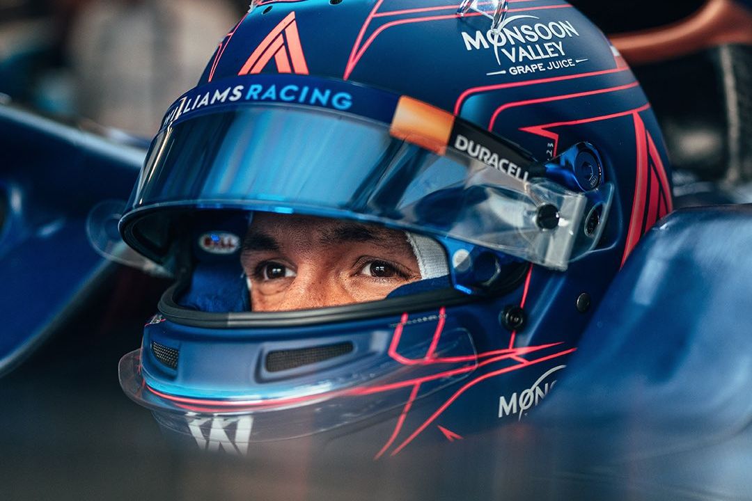 Ferrari retrasa la renovación de contratos y piensa en Albon en lugar de Sainz en F1 2025