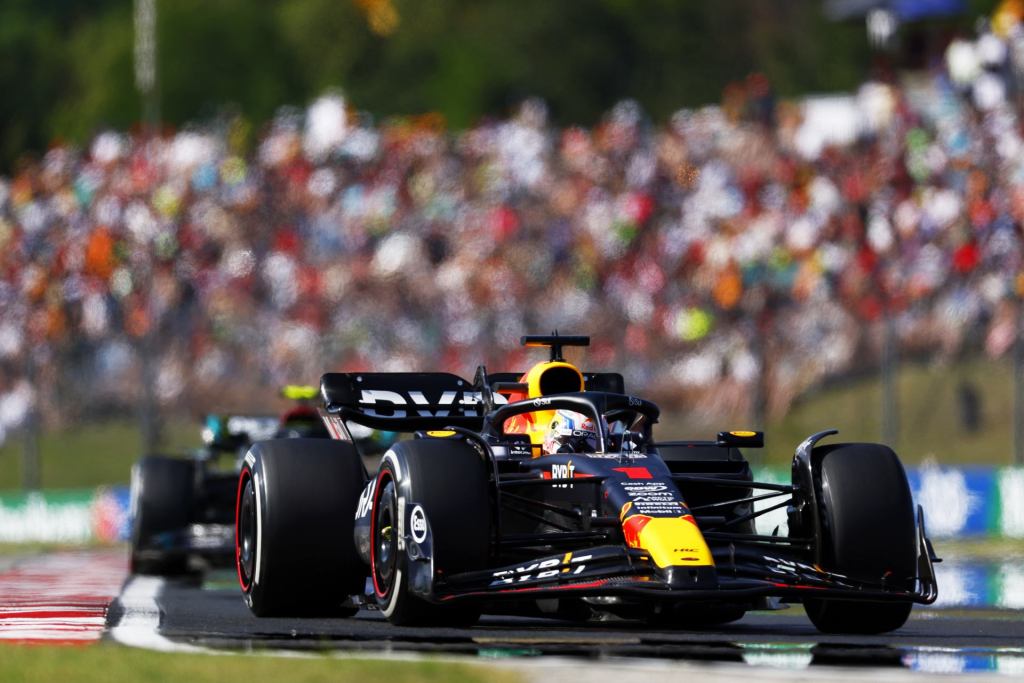 Verstappen culpa falta de equilíbrio do RB19 após 2º na Hungria: “Não senti confiança”