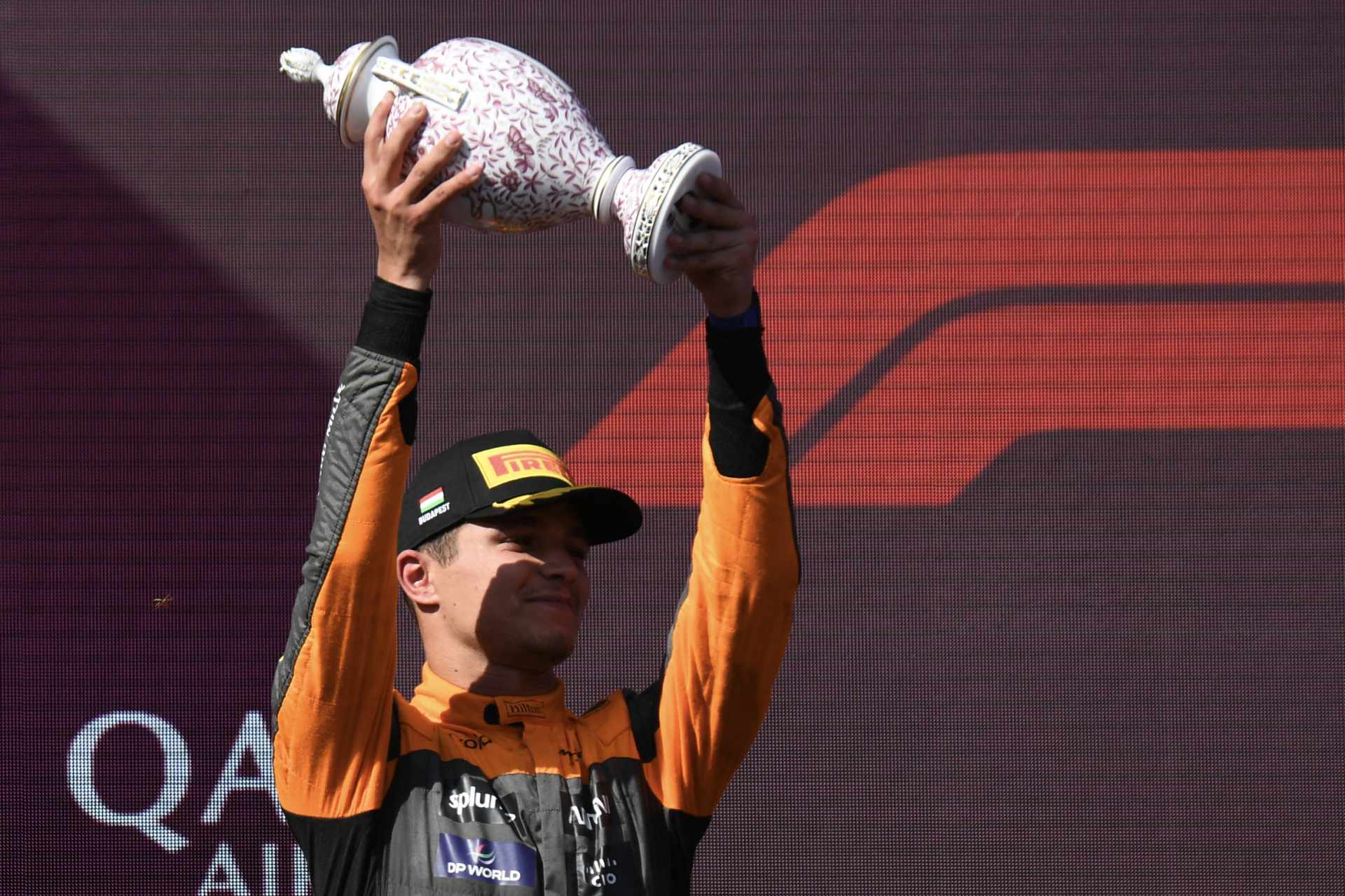 Norris pede desculpas por quebrar troféu de Verstappen: “Fiz piadas que não deveria”
