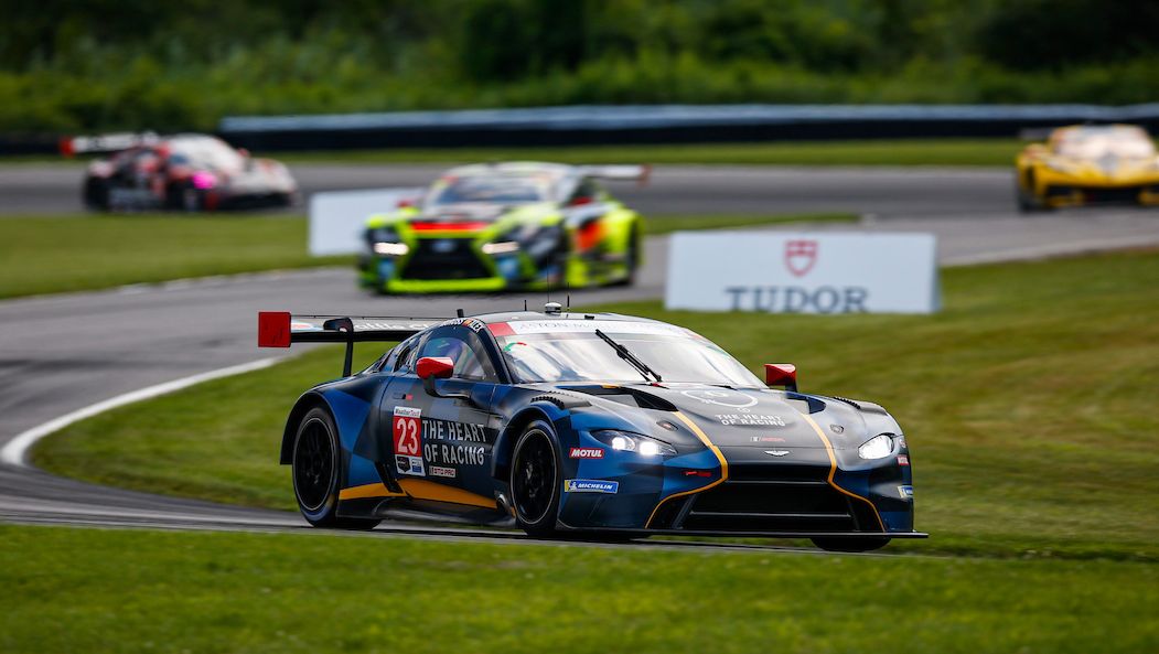 Gunn/Riberas faz Aston Martin vencer pela primeira vez na etapa de Lime Rock do IMSA