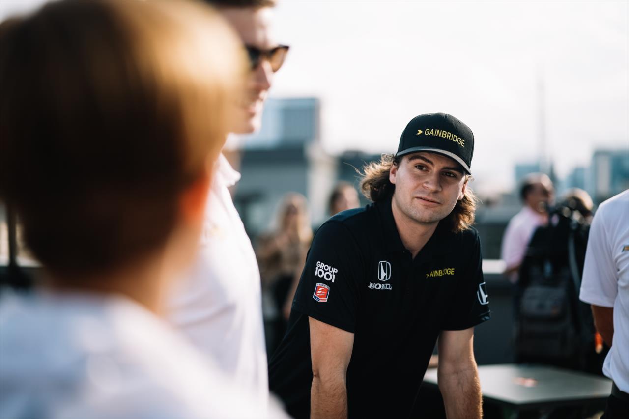 Herta critica a Grosjean tras la confusión en la clasificación de Nashville: “Innecesario”.