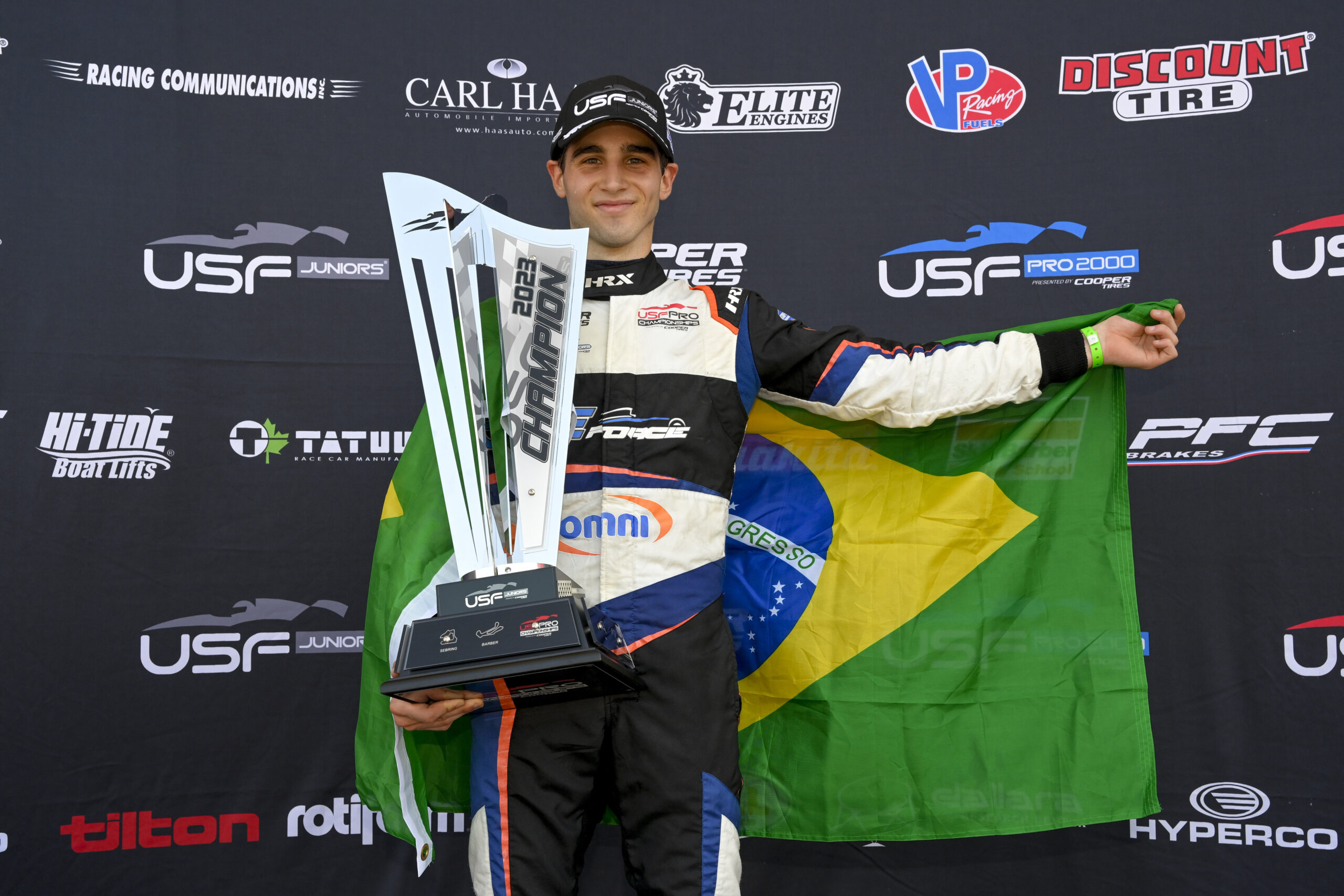 Giaffone celebra título da USF Juniors e projeta 2024: “Espero ser competitivo”