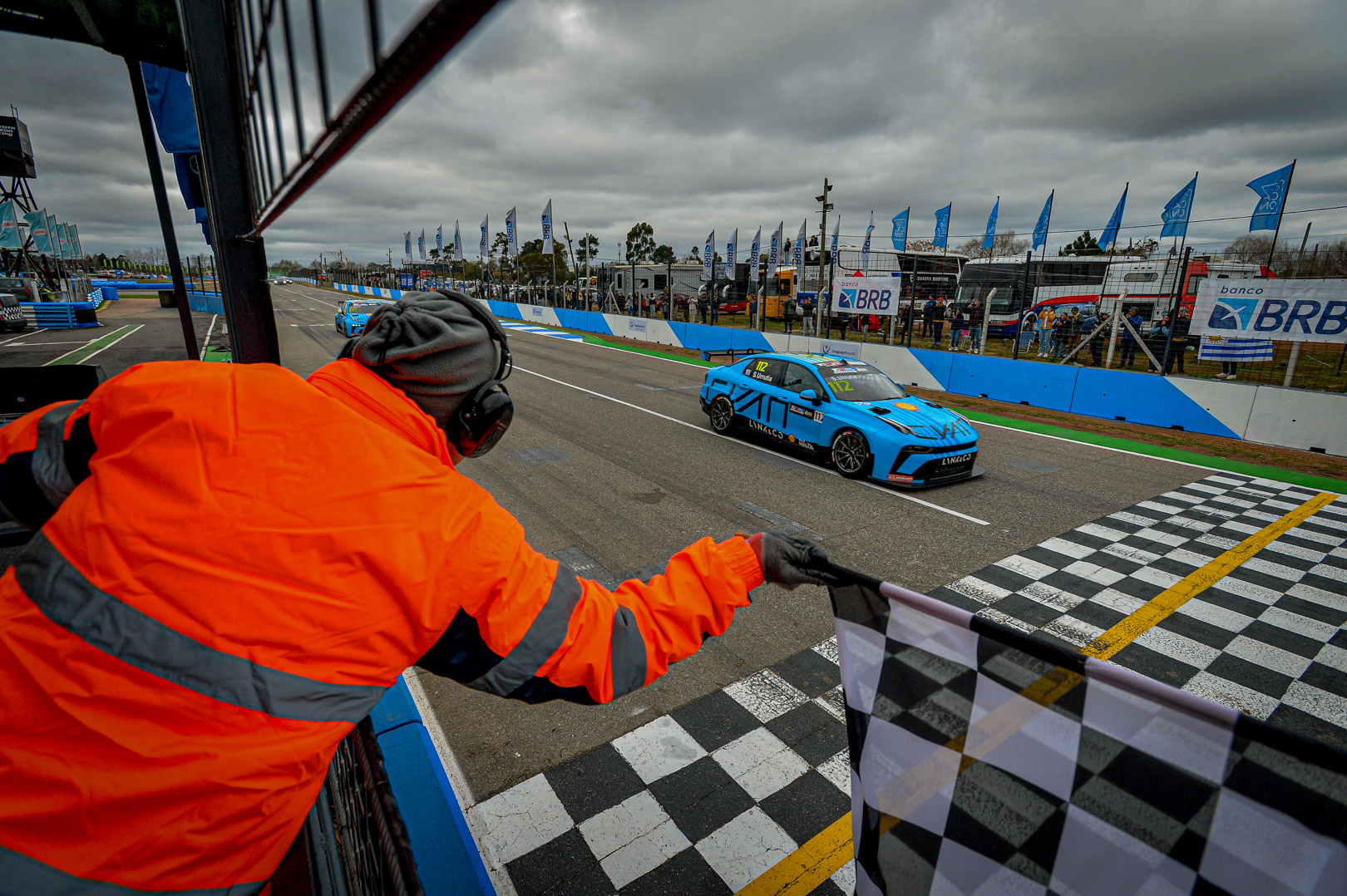 Urrutia y Qing Hua vencen en el TCR World Tour en Uruguay