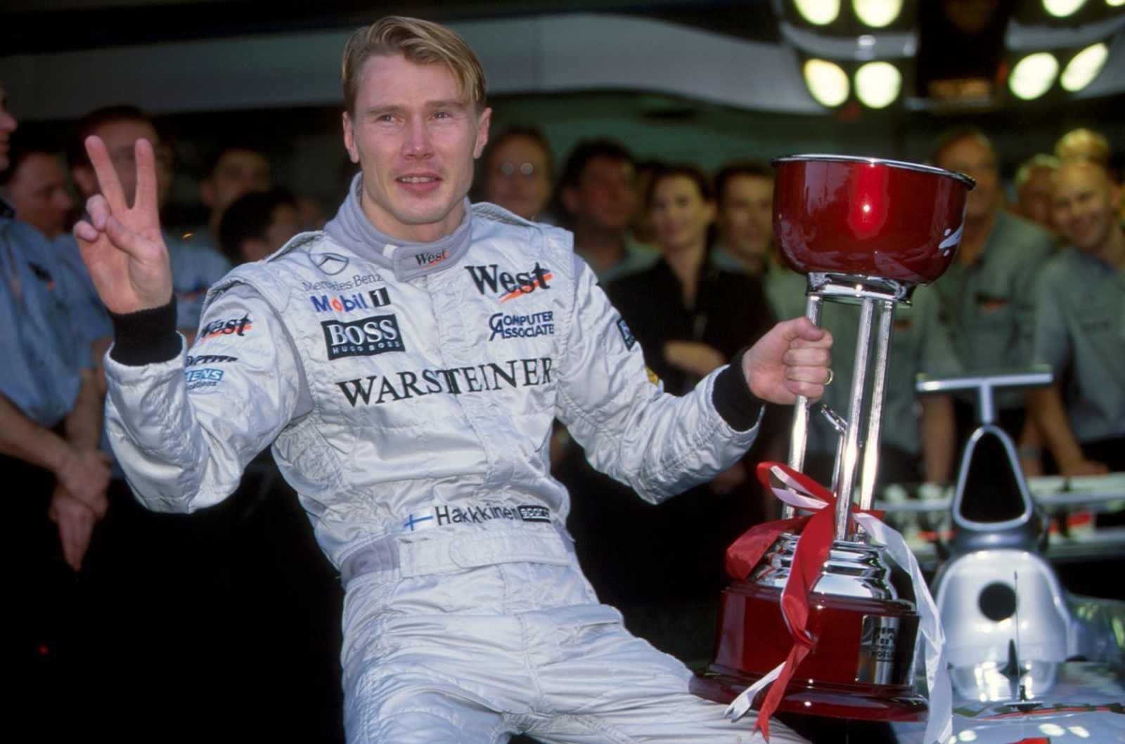 Häkkinen nota a pilotos de Ferrari “al límite” y cita a McLaren como ejemplo