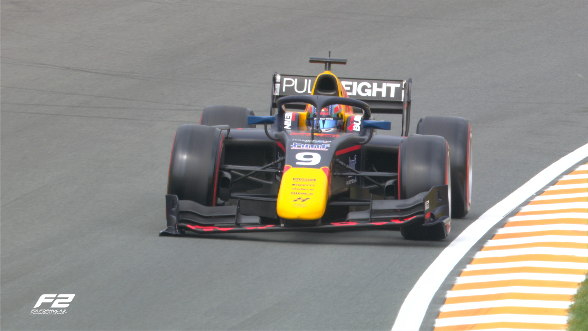 Crawford logra la pole en una accidentada clasificación de F2 en Holanda
