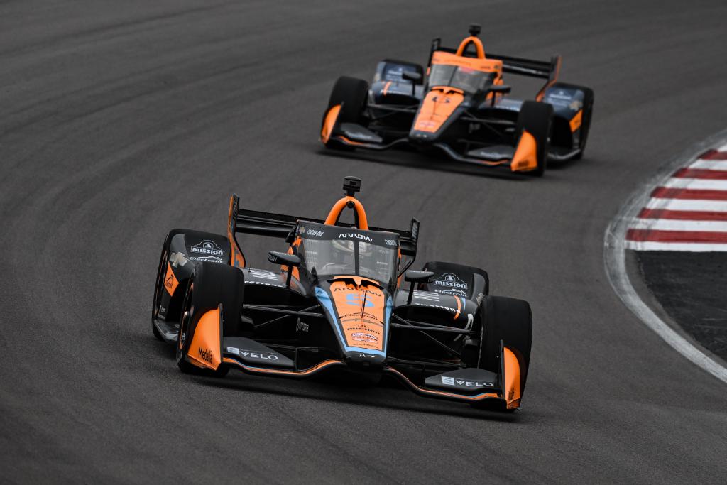 O’Ward apunta contra rezagados y celebra segundo lugar: “Dixon fue Dixon”