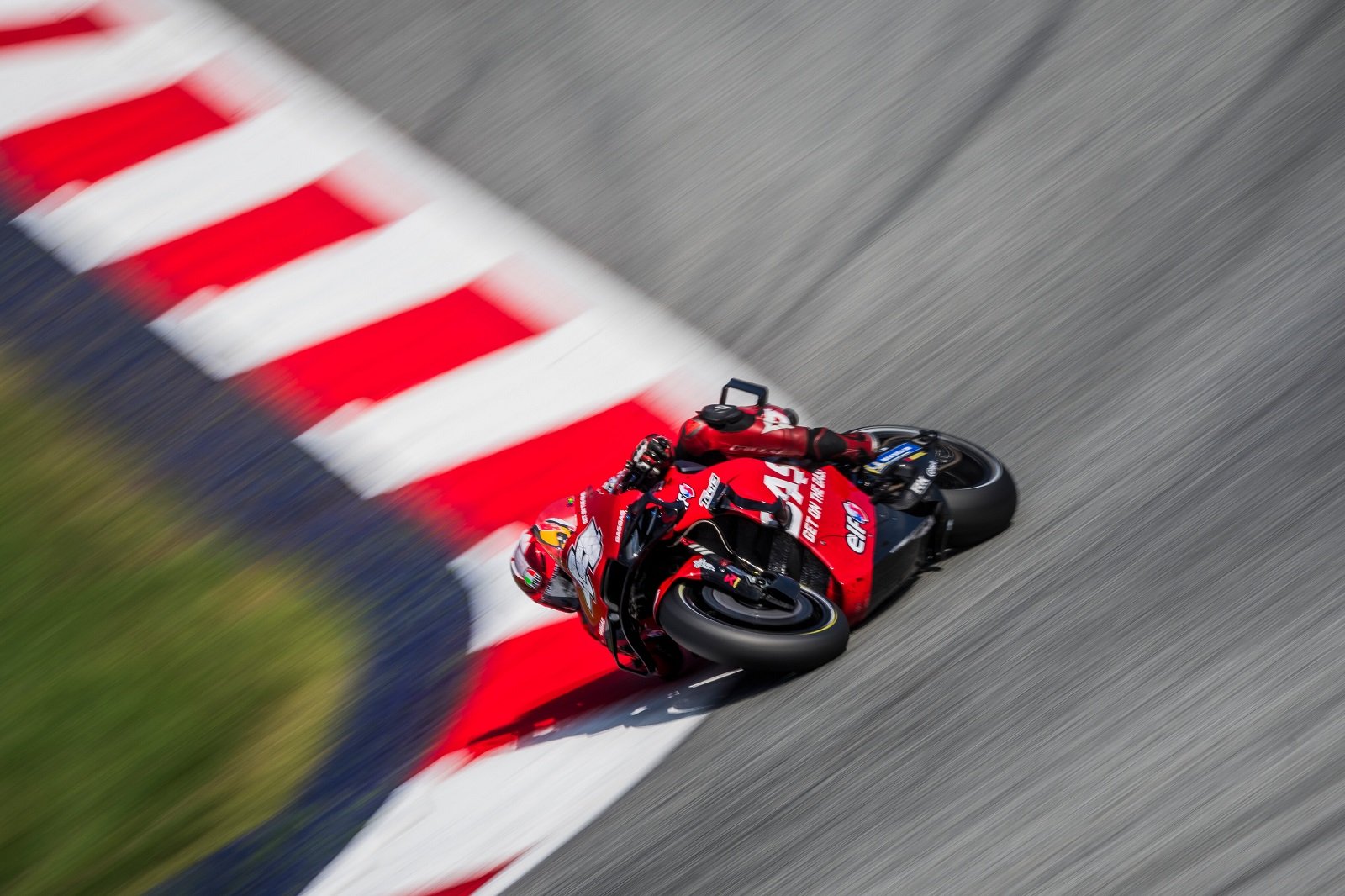 Pol Espargaró luta contra cansaço, mas se diz ”feliz e satisfeito” por 6º na Áustria