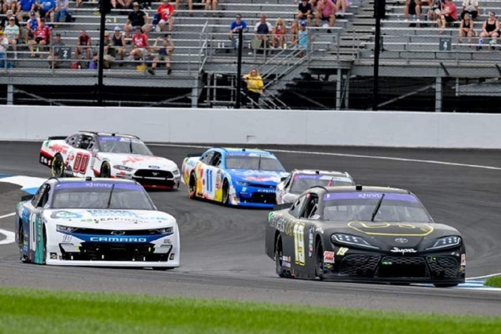 Gibbs vence etapa no misto de Indianápolis da Xfinity. Paludo é 22º