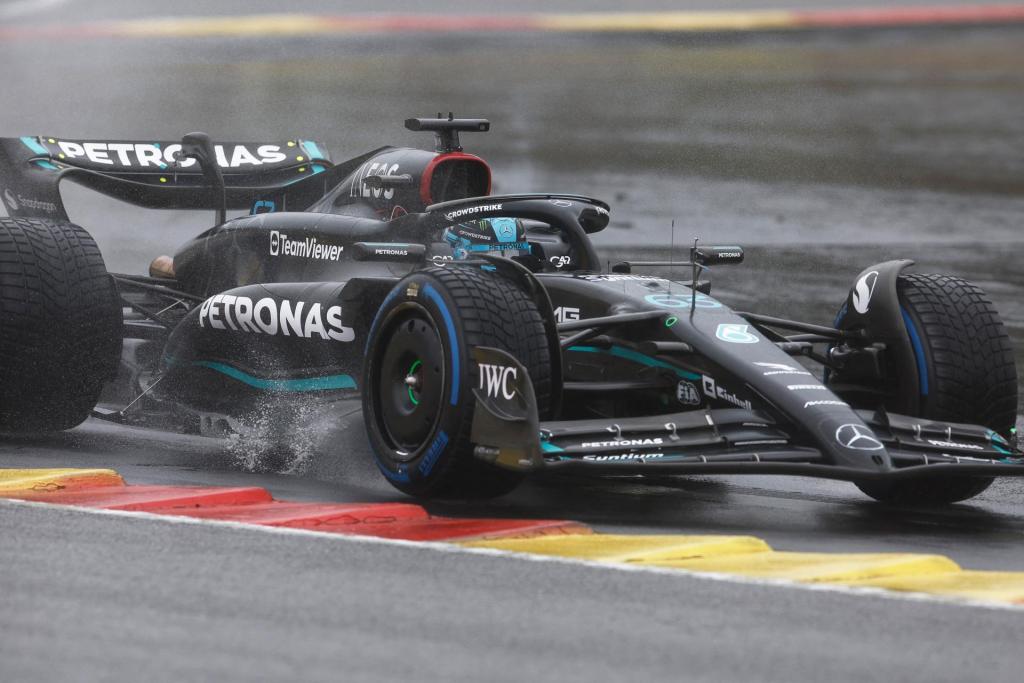 Russell sugiere utilizar la IA para aumentar la seguridad en condiciones adversas en la F1