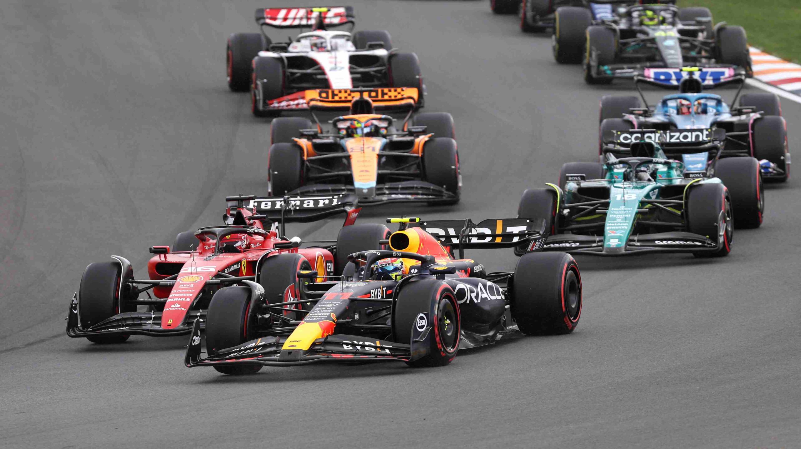 Pérez dice que Red Bull no piensa en dominar en F1 hasta 2026: “Muy pronto para decirlo”
