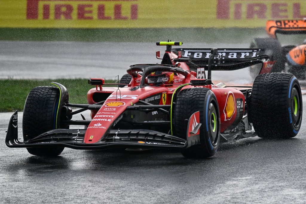 Ferrari reconoce dificultades en “clasificación compleja” y se enfoca en el domingo
