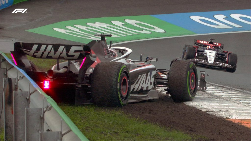 Jefe de Haas se irrita con choque de Magnussen en FP3: “Nos quedan dos alerones”