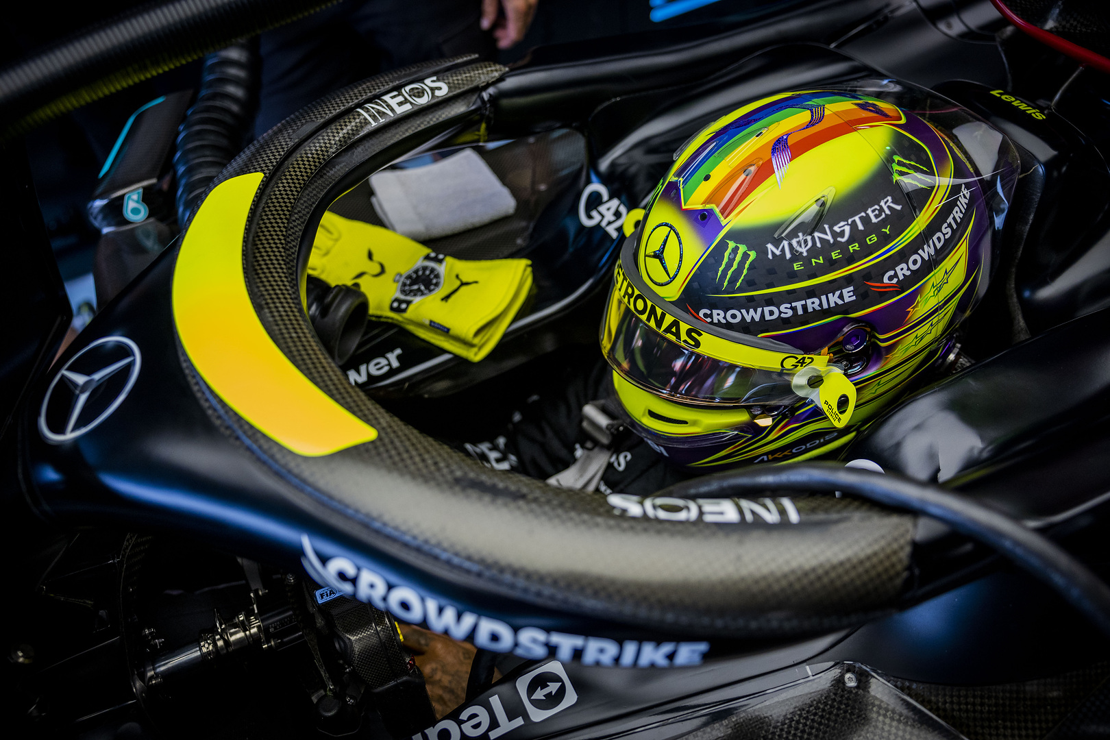 Restam 4: confira como fica grid da F1 2024 após renovações de Hamilton e Russell