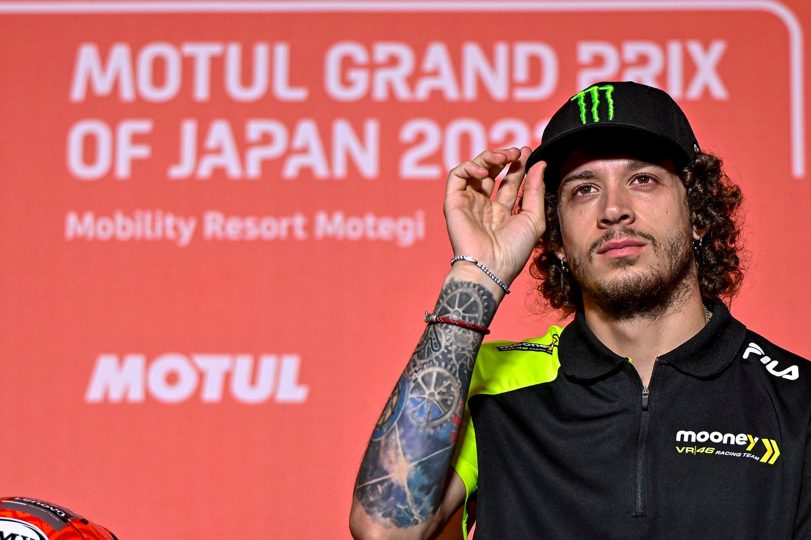 Bezzecchi empurra pressão pelo título para Bagnaia e Martín: “Briga é entre eles”