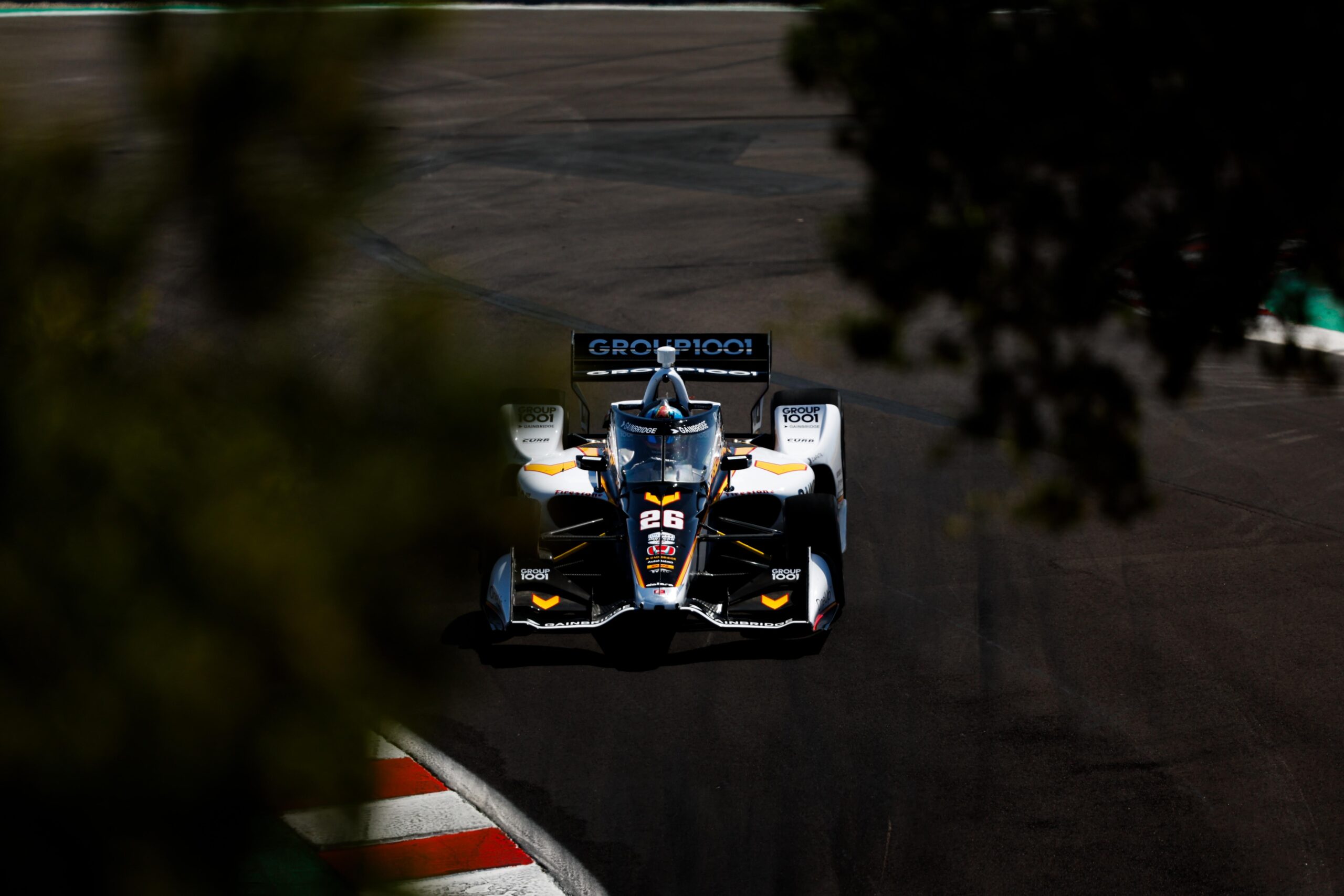 Herta lidera accidentada práctica de la IndyCar en Laguna Seca