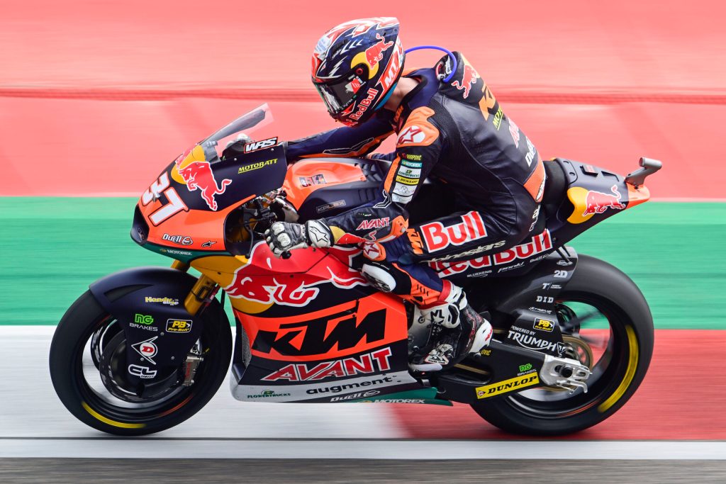 Acosta mantém domínio e vence primeiro GP da Índia da Moto2. Arbolino é 2º