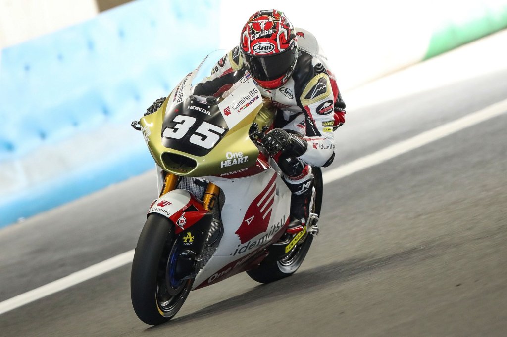 Chantra confirma favoritismo e garante pole da Moto2 no GP do Japão. Acosta é 4º