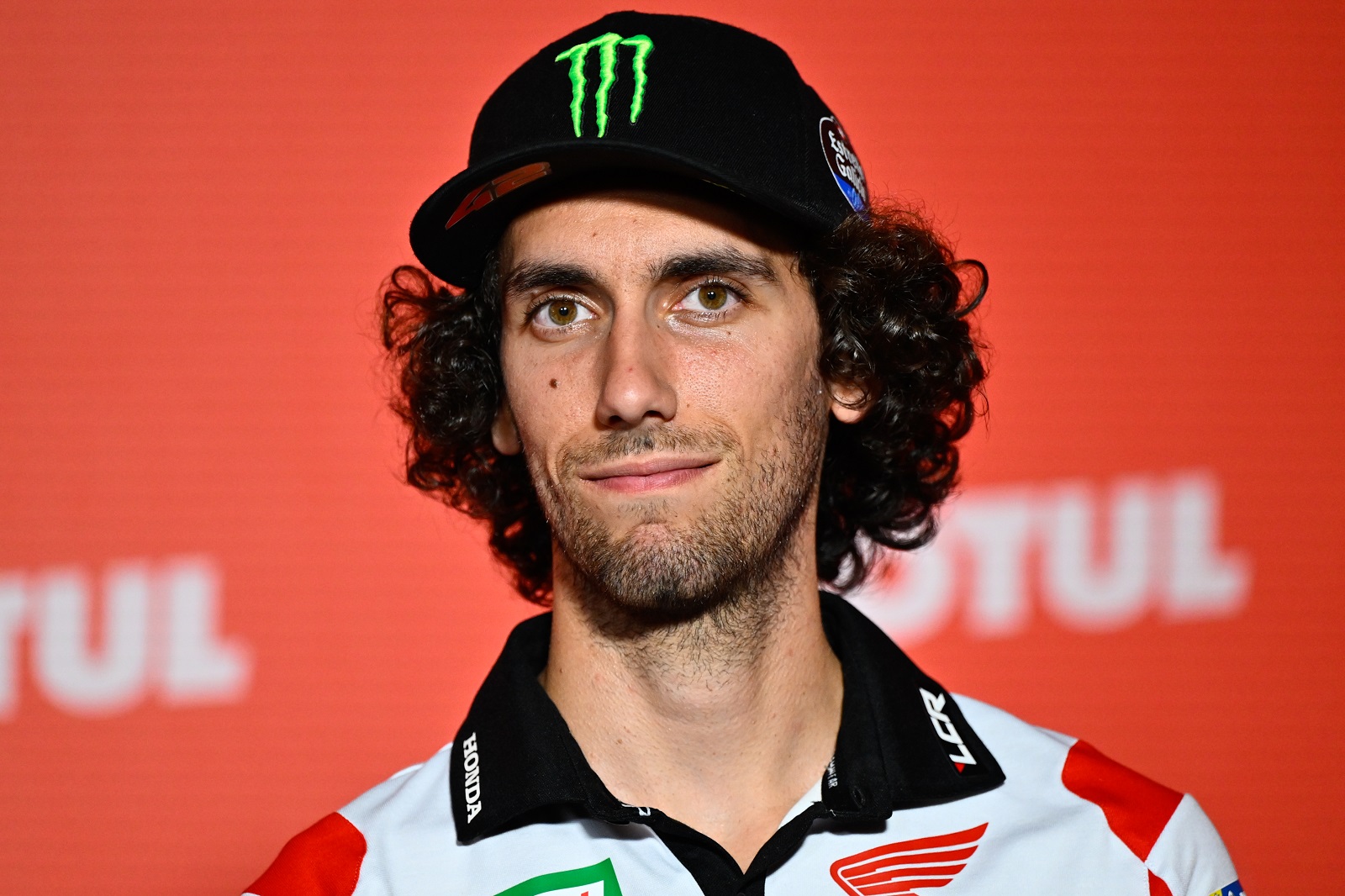 Rins celebra retorno à MotoGP, mas aguarda treinos para decidir se corre no Japão