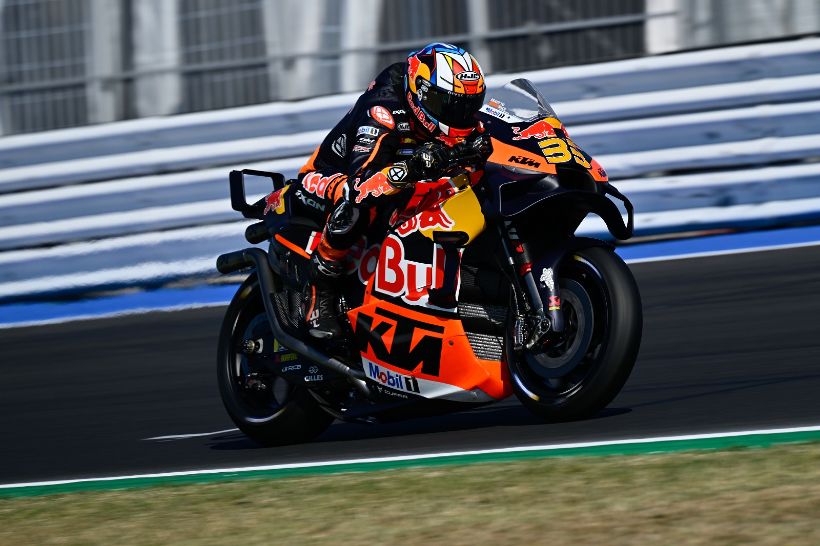 Binder confirma chassi de fibra de carbono da KTM no Japão: “Boa chance de testar”