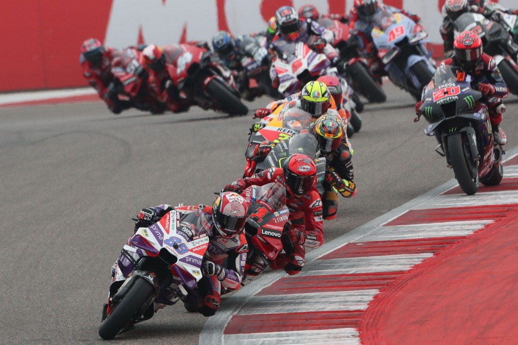 MotoGP divulga calendario de 2024 con 22 GPs, permanencia de Termas y vuelta de Aragón