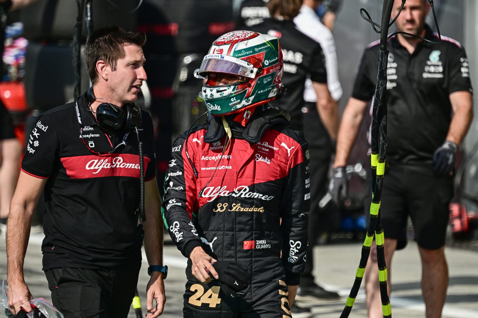 Zhou habla de renovación con Sauber: “Intentando resolver los últimos detalles”