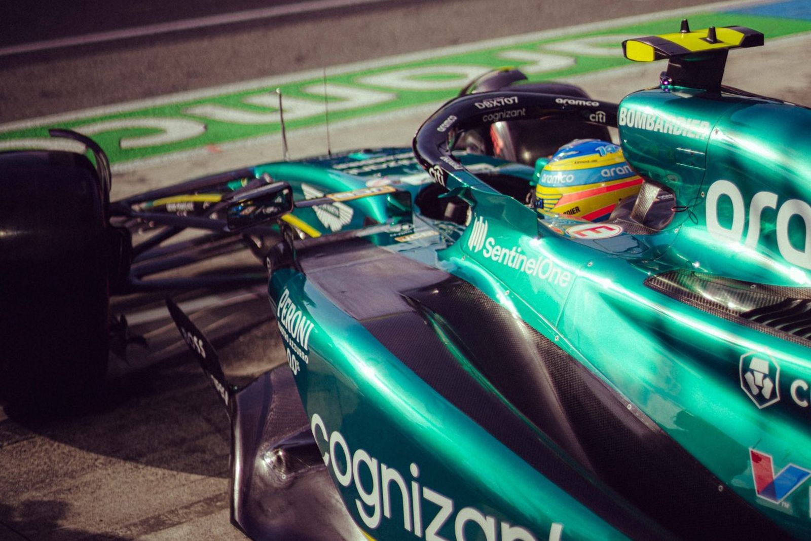 Alonso ve a Monza “negativo” para Aston Martin y dice que tendrá carrera “de defensa”