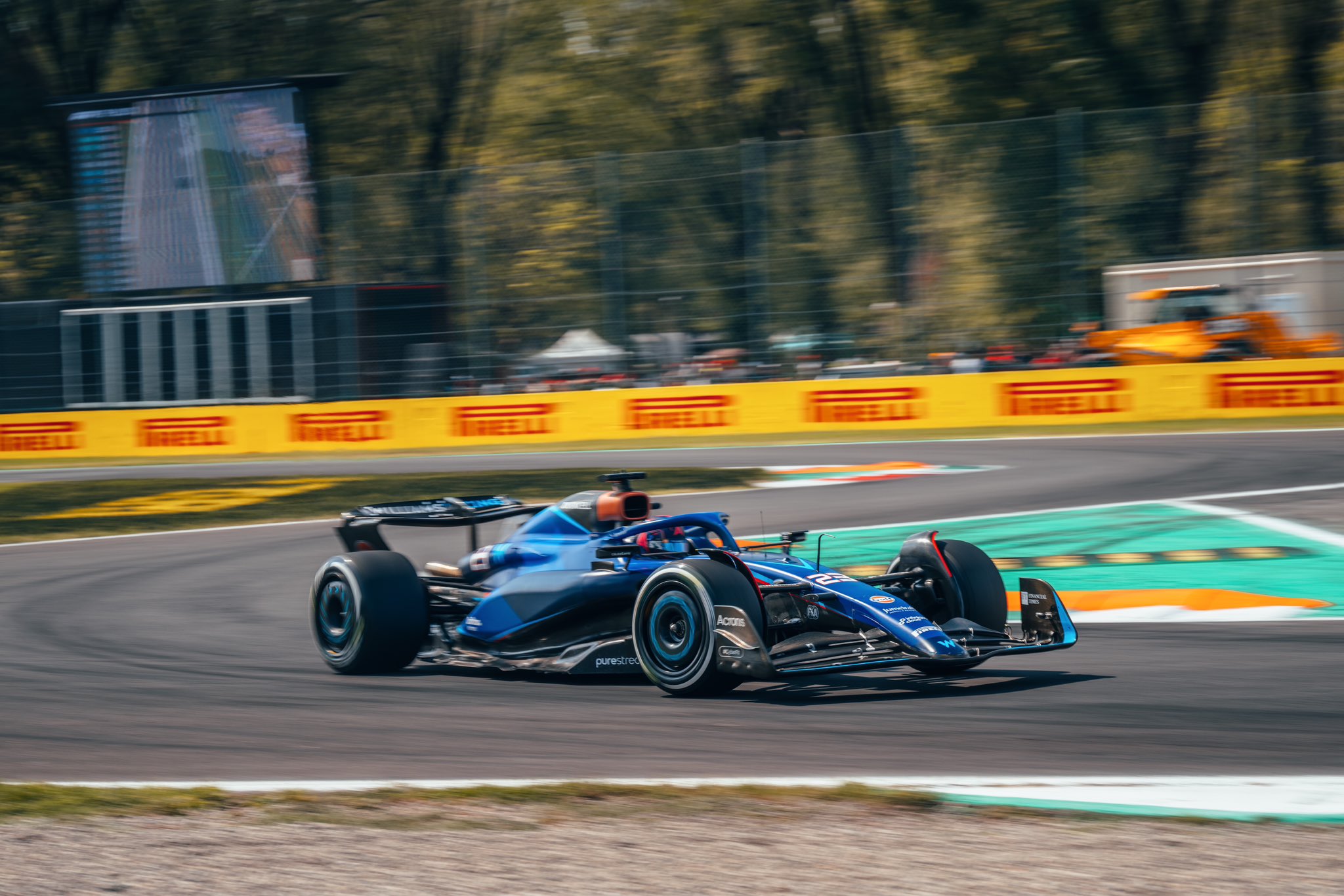 Albon vibra e vê recuperação “incrível” da Williams do começo da F1 2023 até agora