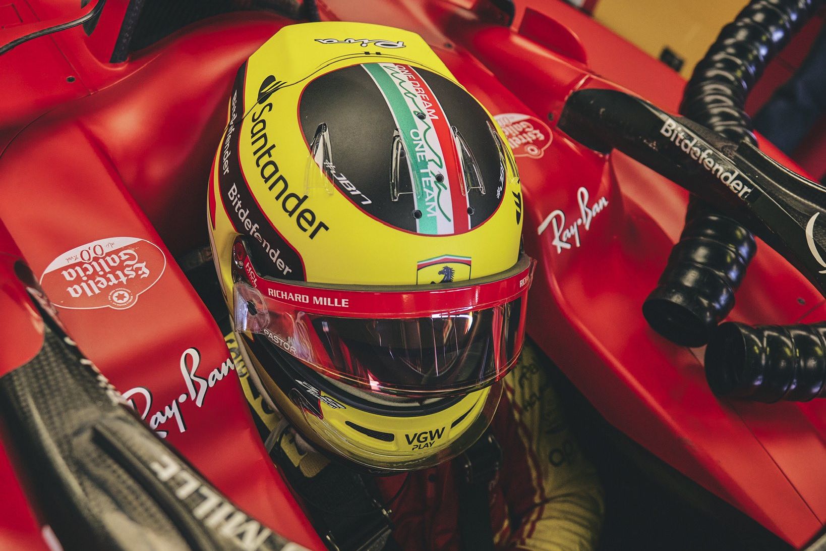 Leclerc ve a Ferrari “en la dirección correcta” y garantiza un coche “muy diferente” en 2024