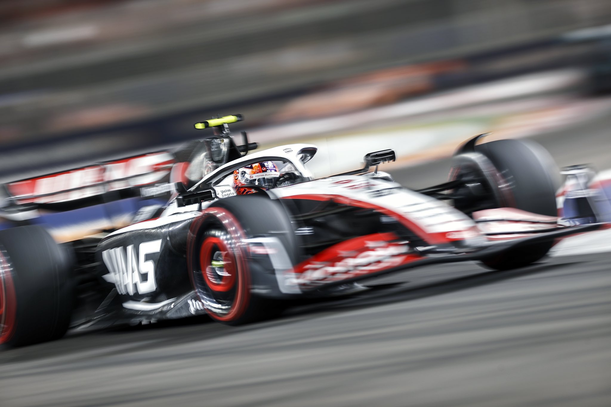 Hülkenberg elogia Magnussen e valoriza “surpresa agradável” com duas Haas no Q3