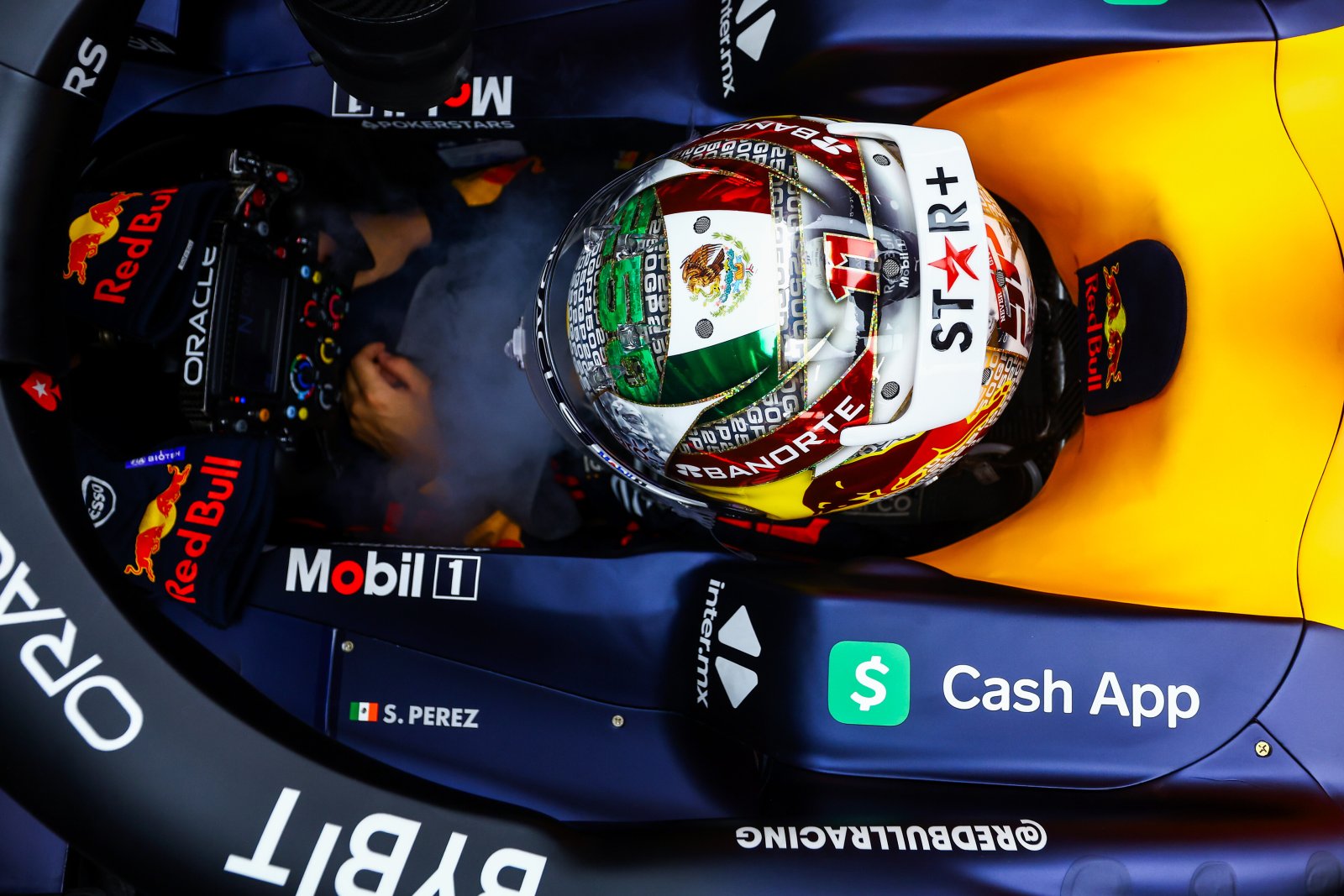 Pérez descarta pódio em “extremamente complexo” GP de Singapura para Red Bull
