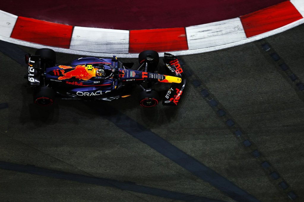 GRANDE PRÊMIO acompanha classificação do GP de Singapura com Voz do Esporte