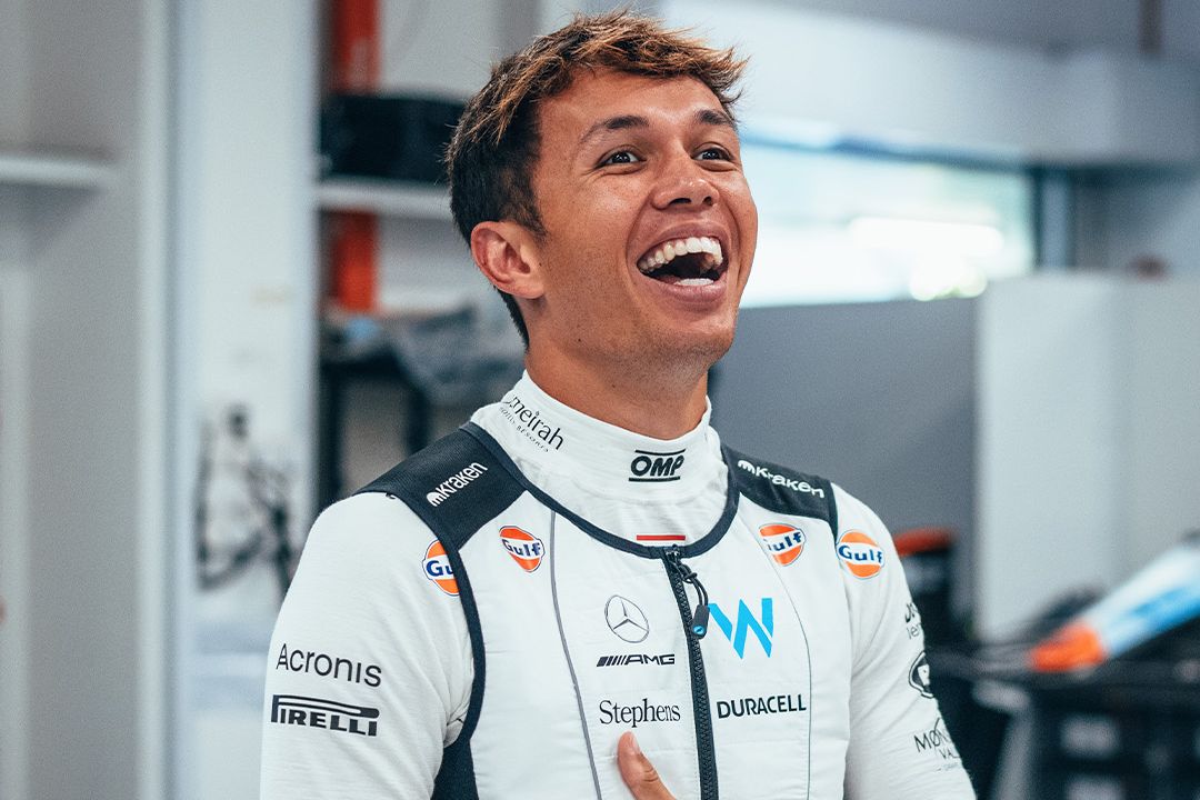 Albon lamenta “movimento otimista” de Pérez que custou pontos em Singapura