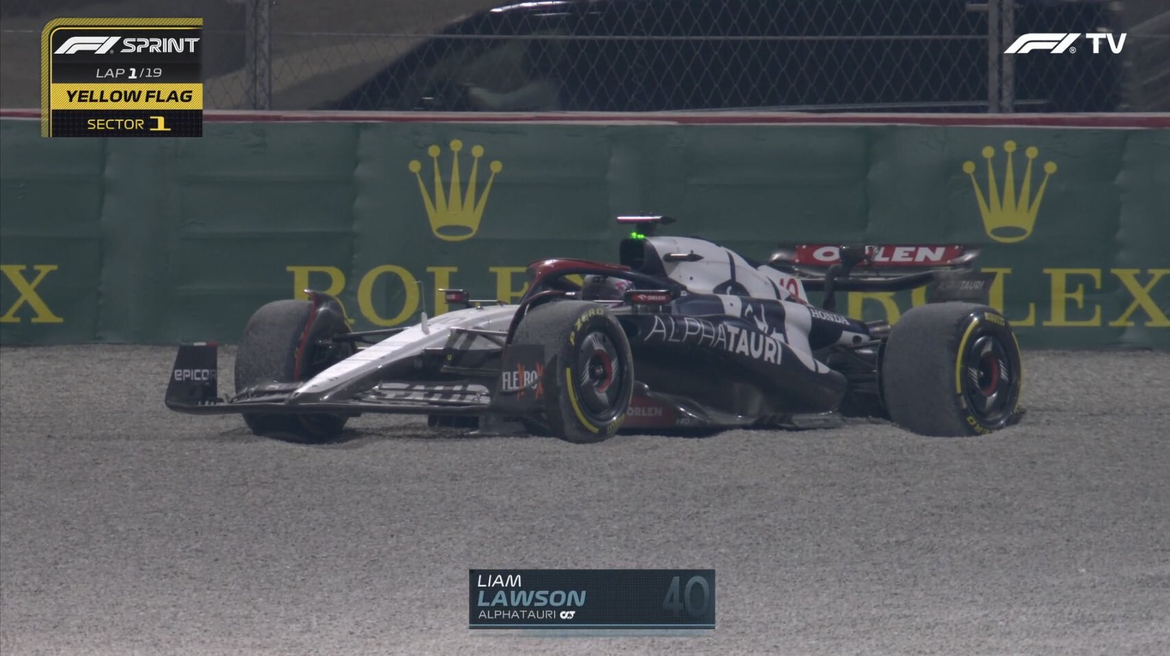 Lawson pierde el control de su coche y causa salida del safety car en Sprint del GP de Qatar
