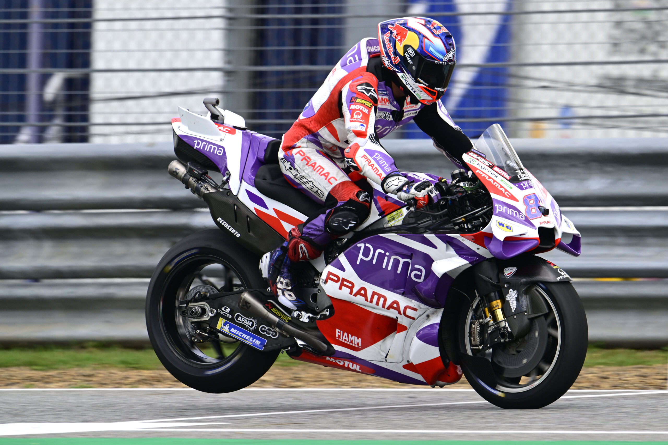 Martín confirma favoritismo e crava pole da MotoGP na Tailândia. Bagnaia é 6º
