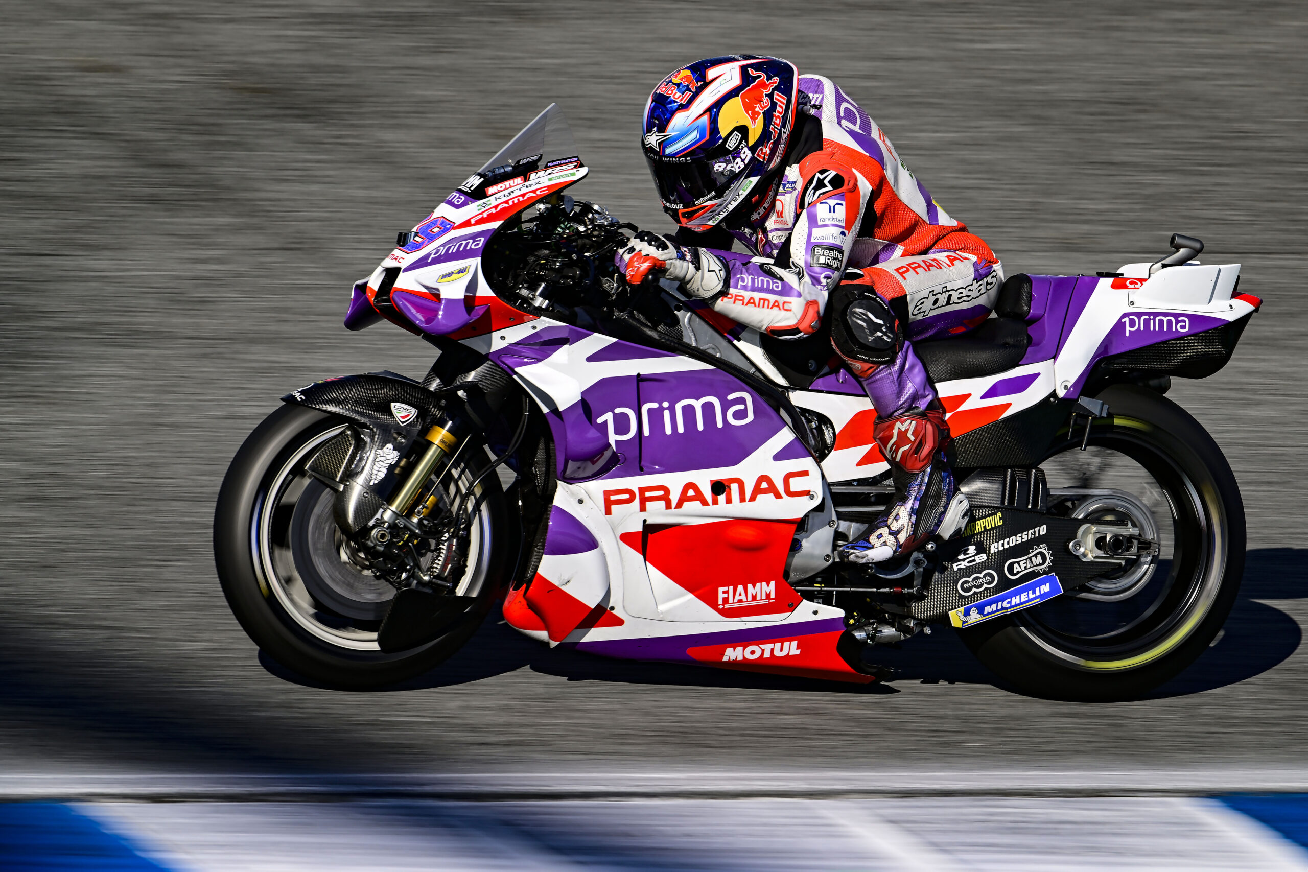 Martín sobra na Tailândia e vence corrida sprint da MotoGP. Bagnaia sofre e é 7º