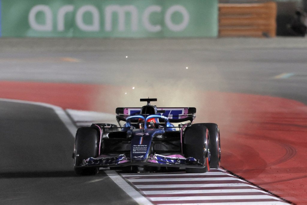 Ocon elogia Alpine e celebra 8º lugar no grid do GP do Catar: “Grande passo à frente”