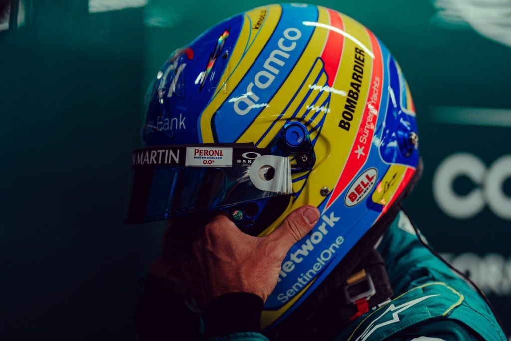 Alonso se alegra con Aston Martin en Qatar y advierte sobre McLaren: “Nos van a pasar”