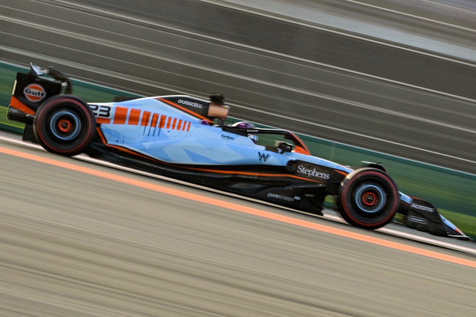 Albon admite surpresa com 7º lugar na corrida sprint do Catar: “Carnificina sempre ajuda”