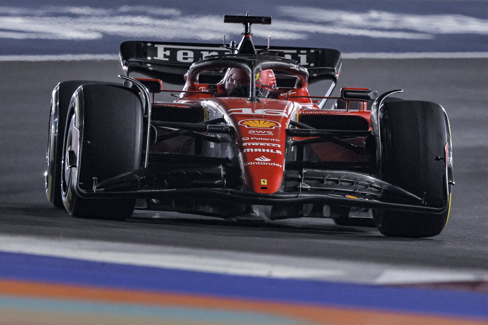 Leclerc descreve desgaste intenso dos pilotos no GP do Catar: “Talvez subestimamos”