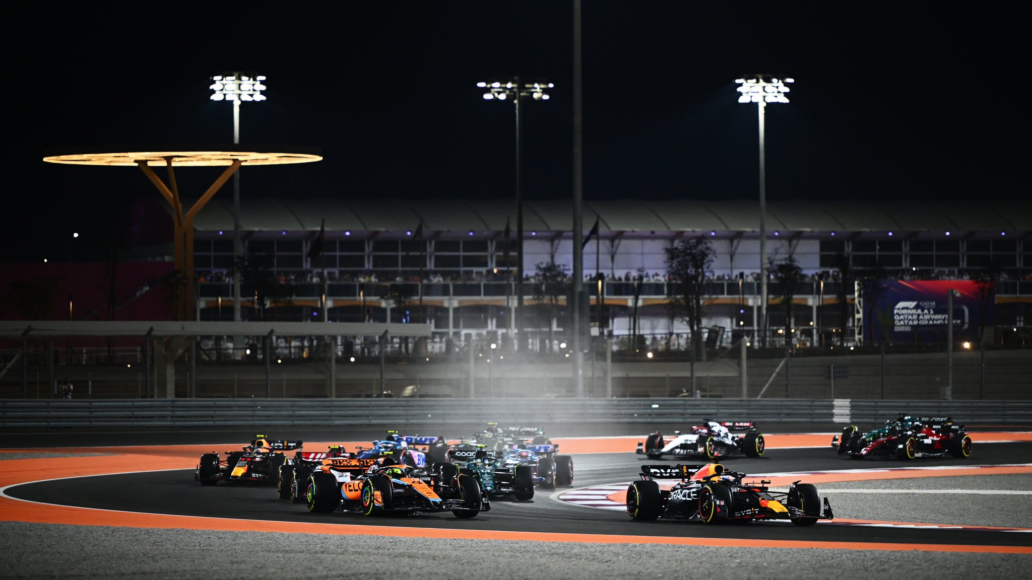 FIA aguarda estudo da Pirelli para definir medidas de segurança no GP do Catar