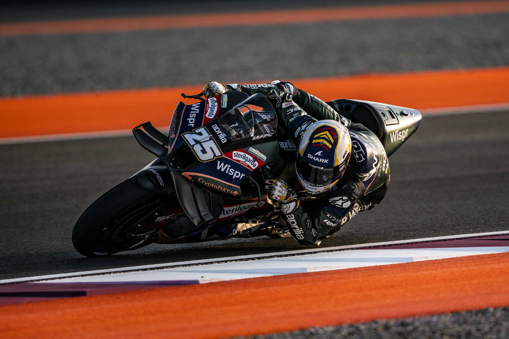 Raúl Fernández surpreende e lidera treino no Catar. Martín é sétimo e Bagnaia, 8º