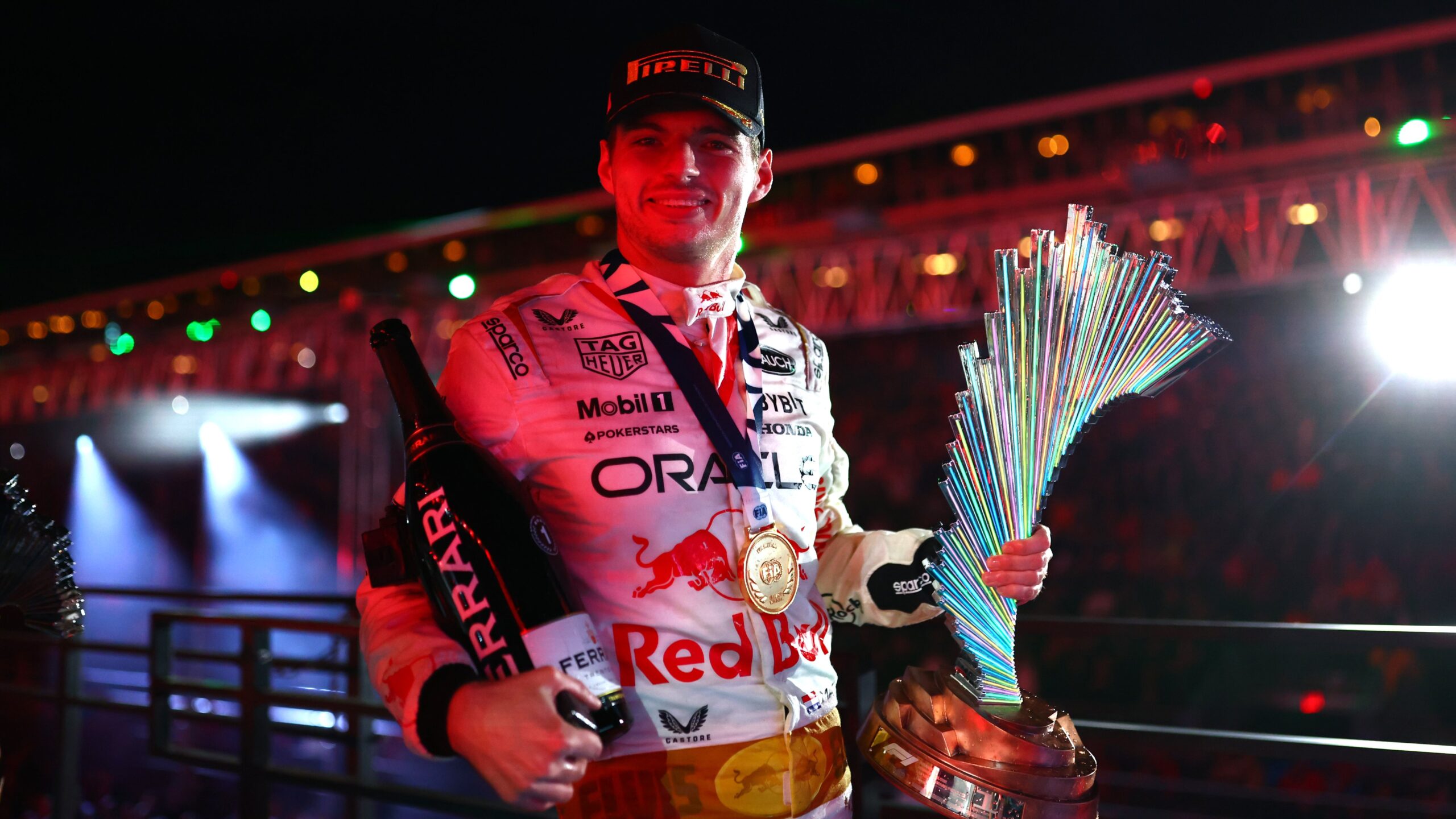 Verstappen diz que F1 “está aqui só para festas”, mas precisa oferecer esporte aos fãs