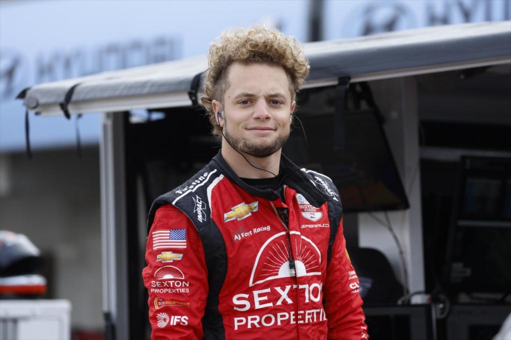 Foyt hace oficial la renovación de Ferrucci para la temporada 2025 de Indy
