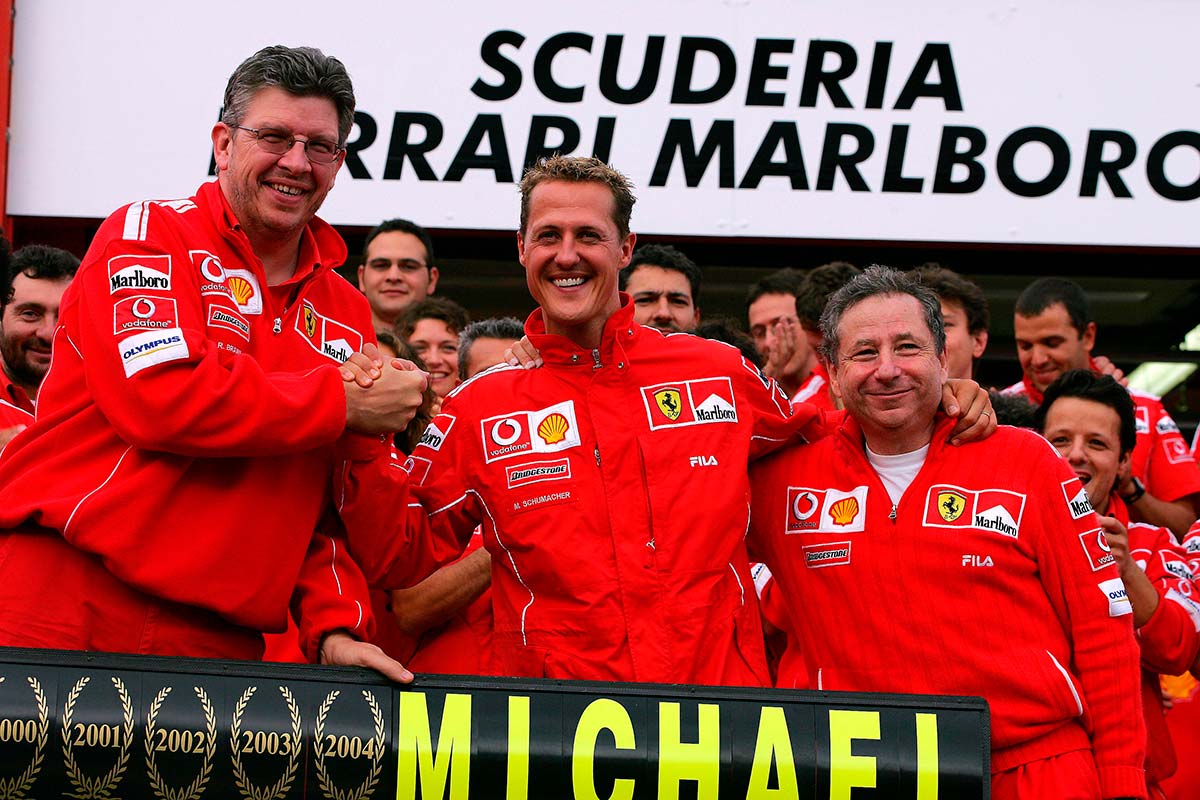 Brawn revela que Schumacher tuvo charlas para convertirse en accionista de Mercedes