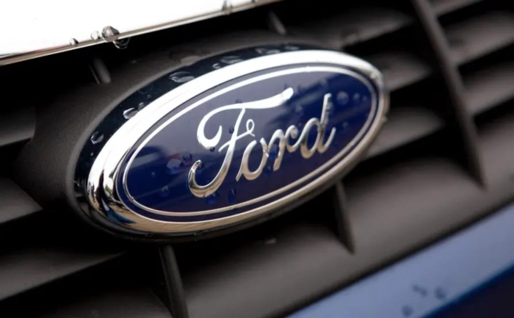 Ford se ve en buen camino en F1 y reconoce que necesita “desesperadamente” a Red Bull