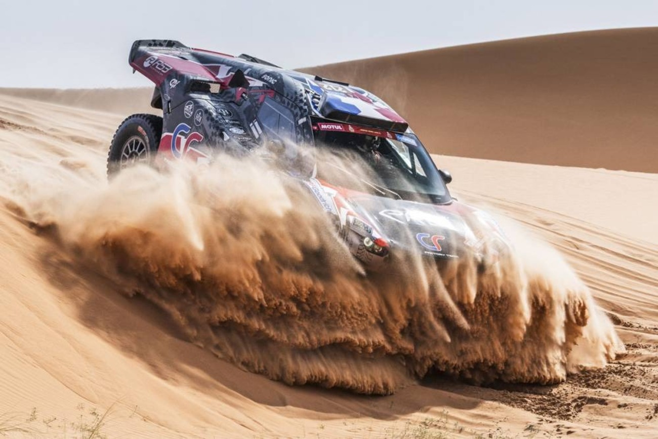 Chicherit gana décima etapa en autos del Dakar; 2-3 argentino en Challenger