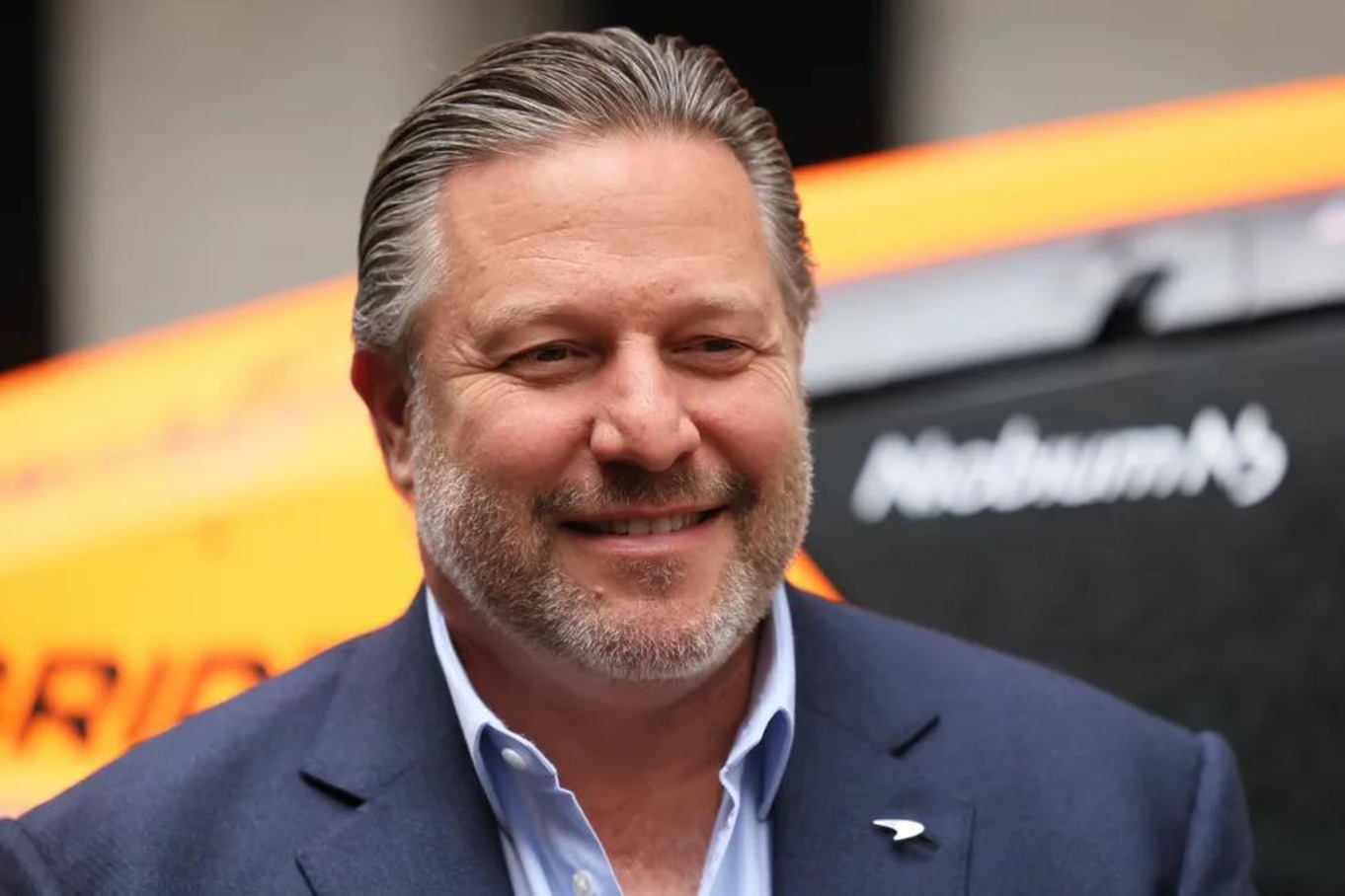 CEO de McLaren analiza y considera que los equipos mejoraron y pide visión “realista”