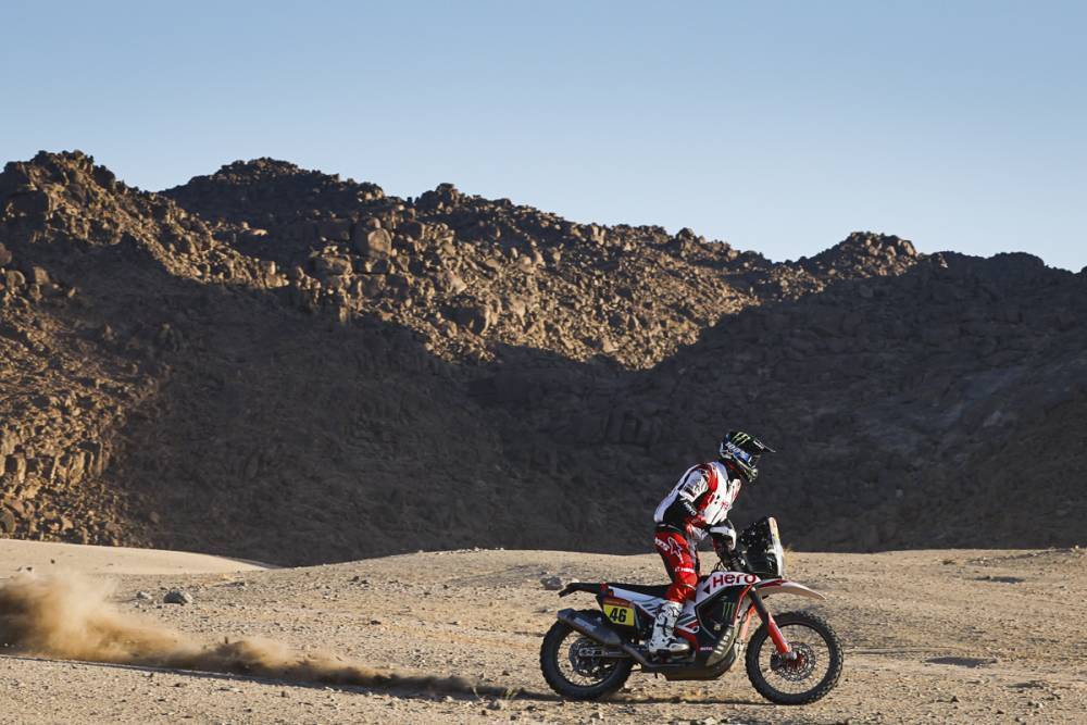 Branch gana la penúltima etapa de motos del Dakar. Benavides 4° y Andújar 2° en quads