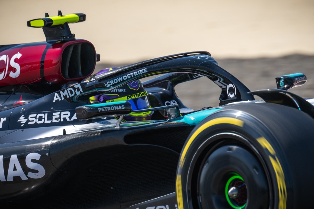 Hamilton dice que “todos han mejorado” en 2024, pero Red Bull sigue “muy por delante”